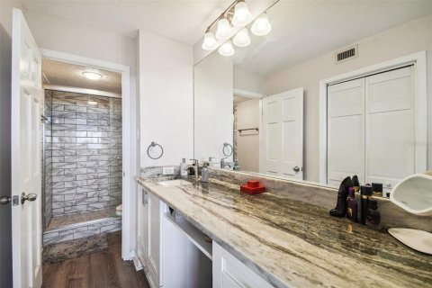 Condominio en alquiler en Tampa, Florida, 2 dormitorios, 95.88 m2 № 1818013 - foto 15