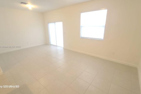 Townhouse in Pembroke Pines, Florida 4 bedrooms, 169.83 sq.m. № 1863981 - photo 8