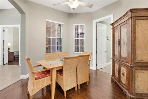 Casa en venta en Lady Lake, Florida, 2 dormitorios, 192.77 m2 № 1906514 - foto 16