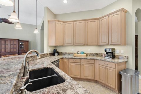 Casa en venta en Lady Lake, Florida, 2 dormitorios, 192.77 m2 № 1906514 - foto 23