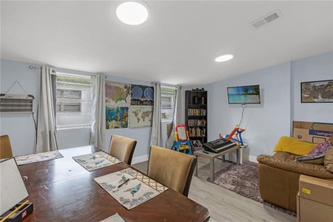 Villa ou maison à louer à Cocoa, Floride: 3 chambres, 111.76 m2 № 2120487 - photo 6