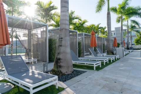 Купить таунхаус в Дорал, Флорида 3 спальни, 122.17м2, № 2007749 - фото 16