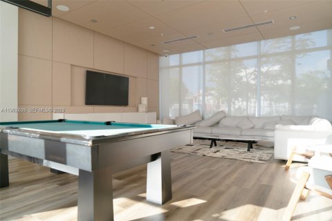 Купить таунхаус в Дорал, Флорида 3 спальни, 122.17м2, № 2007749 - фото 12