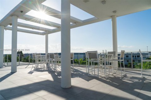 Купить таунхаус в Дорал, Флорида 3 спальни, 122.17м2, № 2007749 - фото 19