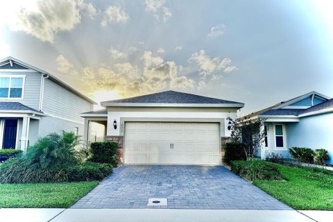 House in Kissimmee, Florida 4 bedrooms, 146.79 sq.m. № 1620736 - photo 1