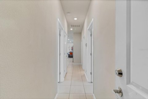 House in Kissimmee, Florida 4 bedrooms, 146.79 sq.m. № 1620736 - photo 18
