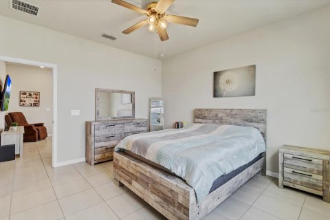 House in Kissimmee, Florida 4 bedrooms, 146.79 sq.m. № 1620736 - photo 14