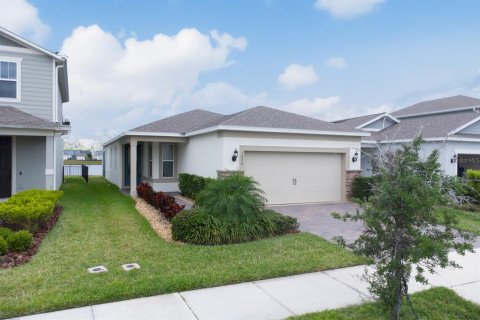 House in Kissimmee, Florida 4 bedrooms, 146.79 sq.m. № 1620736 - photo 2