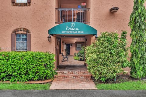 Condo in Fort Lauderdale, Florida, 3 bedrooms  № 2401568 - photo 2