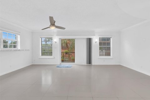 Condo in Fort Lauderdale, Florida, 3 bedrooms  № 2401568 - photo 5
