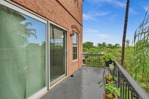 Condo in Fort Lauderdale, Florida, 3 bedrooms  № 2401568 - photo 28