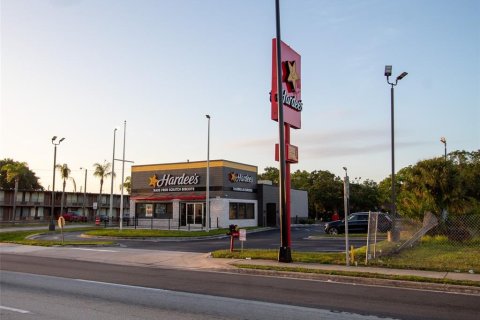 Commercial property in Kissimmee, Florida 243.13 sq.m. № 1801623 - photo 1