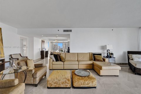 Copropriété à vendre à Aventura, Floride: 4 chambres, 266.63 m2 № 2255813 - photo 5