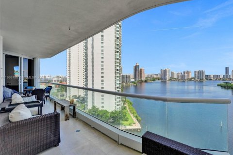 Copropriété à vendre à Aventura, Floride: 4 chambres, 266.63 m2 № 2255813 - photo 30