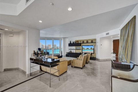 Copropriété à vendre à Aventura, Floride: 4 chambres, 266.63 m2 № 2255813 - photo 22