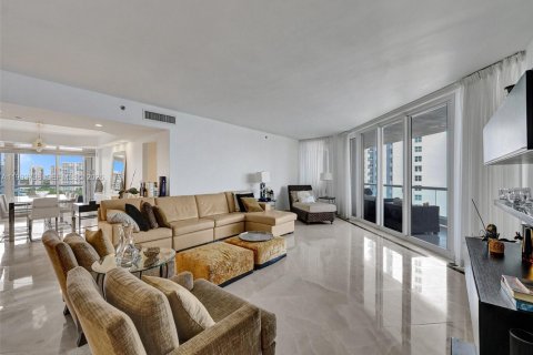 Copropriété à vendre à Aventura, Floride: 4 chambres, 266.63 m2 № 2255813 - photo 4