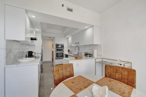 Copropriété à vendre à Aventura, Floride: 4 chambres, 266.63 m2 № 2255813 - photo 13