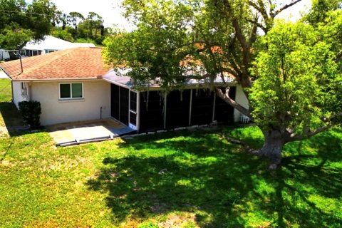 House in Port Charlotte, Florida 2 bedrooms, 115.94 sq.m. № 1759657 - photo 20