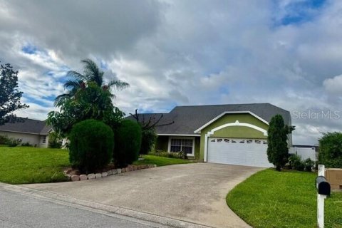 Villa ou maison à louer à Davenport, Floride: 4 chambres, 150.87 m2 № 2391058 - photo 2
