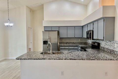Villa ou maison à louer à Davenport, Floride: 4 chambres, 150.87 m2 № 2391058 - photo 9
