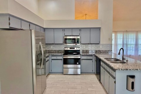 Villa ou maison à louer à Davenport, Floride: 4 chambres, 150.87 m2 № 2391058 - photo 10
