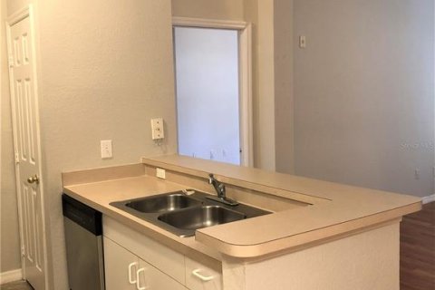 Condominio en venta en Orlando, Florida, 2 dormitorios, 96.25 m2 № 2216654 - foto 3