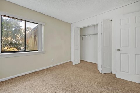 Condo in Plantation, Florida, 3 bedrooms  № 1421422 - photo 10