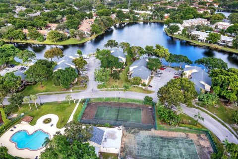 Condo in Plantation, Florida, 3 bedrooms  № 1421422 - photo 21