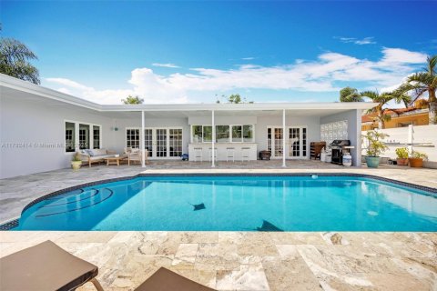 House in Hollywood, Florida 4 bedrooms, 214.05 sq.m. № 1740059 - photo 28