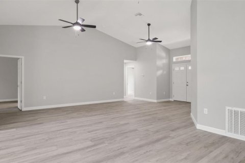 Casa en venta en Spring Hill, Florida, 2 dormitorios, 153.38 m2 № 2397001 - foto 7