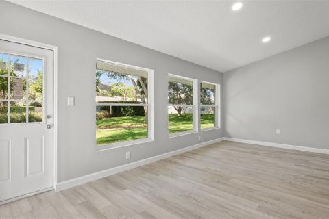 Casa en venta en Spring Hill, Florida, 2 dormitorios, 153.38 m2 № 2397001 - foto 5