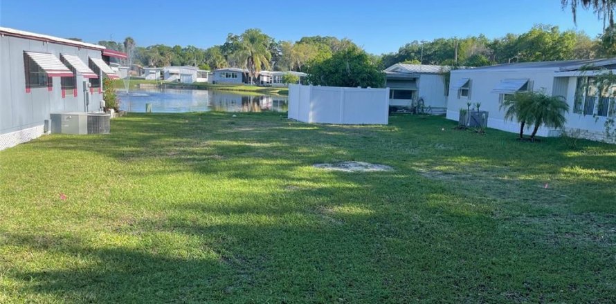 Land in Leesburg, Florida № 2164408