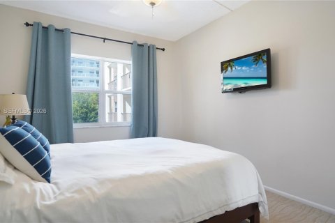 Copropriété à vendre à Pompano Beach, Floride: 2 chambres, 102.01 m2 № 2429863 - photo 21