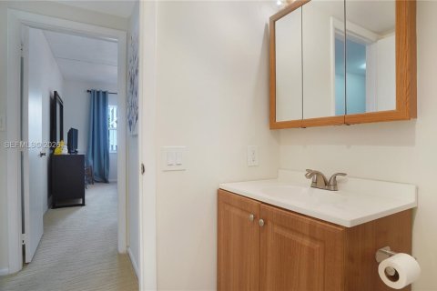 Copropriété à vendre à Pompano Beach, Floride: 2 chambres, 102.01 m2 № 2429863 - photo 23