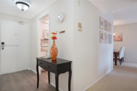 Copropriété à vendre à Pompano Beach, Floride: 2 chambres, 102.01 m2 № 2429863 - photo 17
