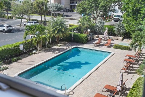 Copropriété à vendre à Pompano Beach, Floride: 2 chambres, 102.01 m2 № 2429863 - photo 19