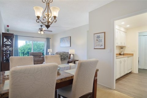 Copropriété à vendre à Pompano Beach, Floride: 2 chambres, 102.01 m2 № 2429863 - photo 4