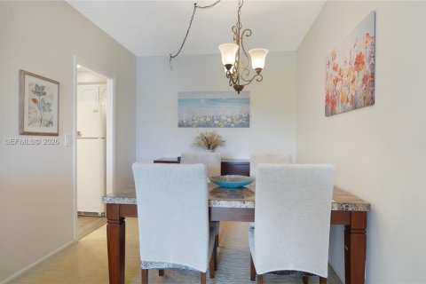 Copropriété à vendre à Pompano Beach, Floride: 2 chambres, 102.01 m2 № 2429863 - photo 14