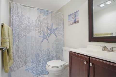 Copropriété à vendre à Pompano Beach, Floride: 2 chambres, 102.01 m2 № 2429863 - photo 29