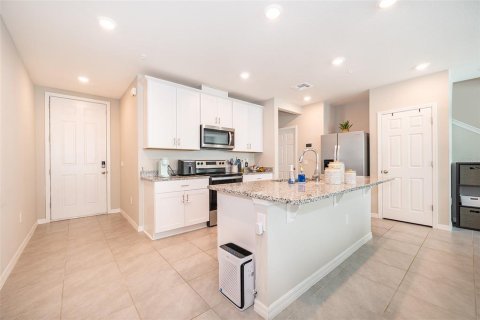 Townhouse in Ocoee, Florida 3 bedrooms, 145.86 sq.m. № 1884754 - photo 4