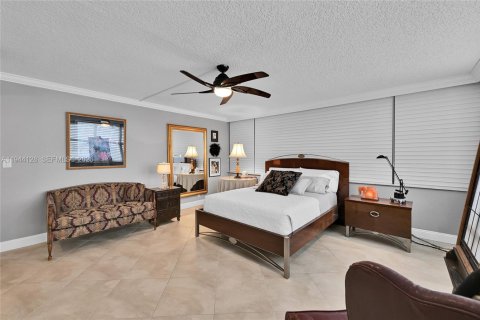 Copropriété à vendre à Fort Lauderdale, Floride: 2 chambres, 150.5 m2 № 2001127 - photo 18