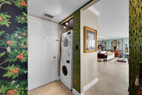 Copropriété à vendre à Fort Lauderdale, Floride: 2 chambres, 150.5 m2 № 2001127 - photo 30