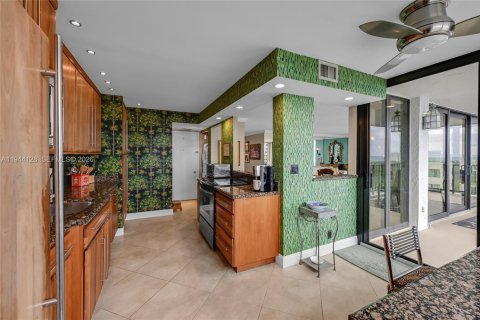 Copropriété à vendre à Fort Lauderdale, Floride: 2 chambres, 150.5 m2 № 2001127 - photo 26