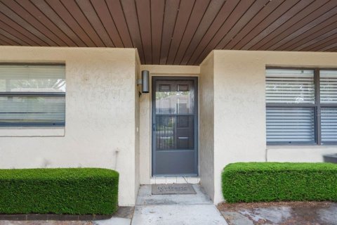 House in Winter Haven, Florida 2 bedrooms, 132.85 sq.m. № 1529193 - photo 5