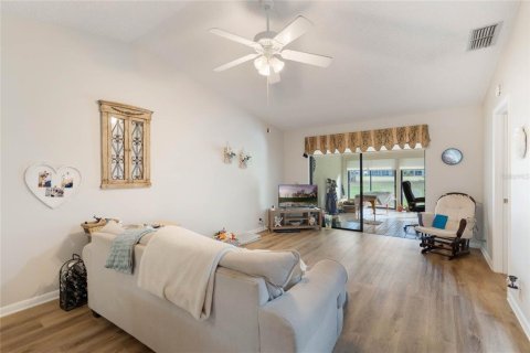 House in Winter Haven, Florida 2 bedrooms, 132.85 sq.m. № 1529193 - photo 10