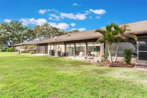 House in Winter Haven, Florida 2 bedrooms, 132.85 sq.m. № 1529193 - photo 20