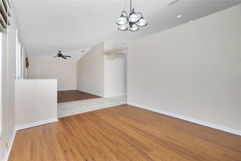 House in Port Charlotte, Florida 3 bedrooms, 187.66 sq.m. № 1386354 - photo 10