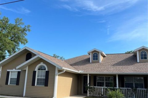 Villa ou maison à louer à Punta Gorda, Floride: 2 chambres, 104.05 m2 № 1719940 - photo 1