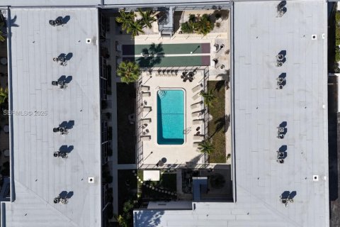 Condominio en alquiler en Hallandale Beach, Florida, 1 dormitorio, 54.91 m2 № 2044724 - foto 4