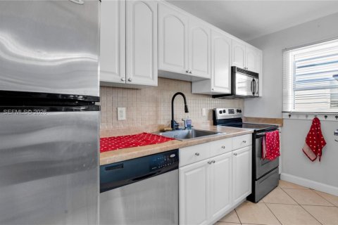 Condominio en alquiler en Hallandale Beach, Florida, 1 dormitorio, 54.91 m2 № 2044724 - foto 23